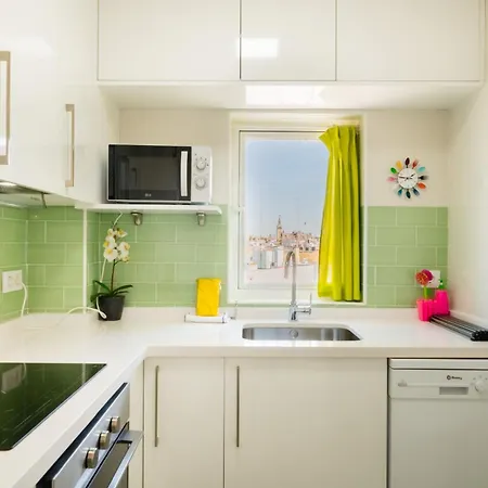 With Views - Triana - 3bd1bth Apartmán *