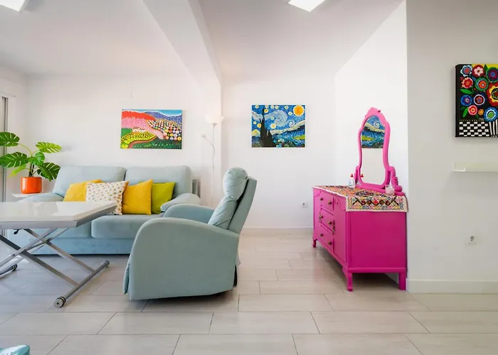 Apartment With Views - Triana - 3bd1bth *