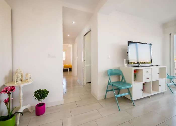With Views - Triana - 3bd1bth Apartment Seville