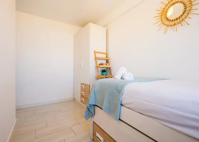 Apartment With Views - Triana - 3bd1bth